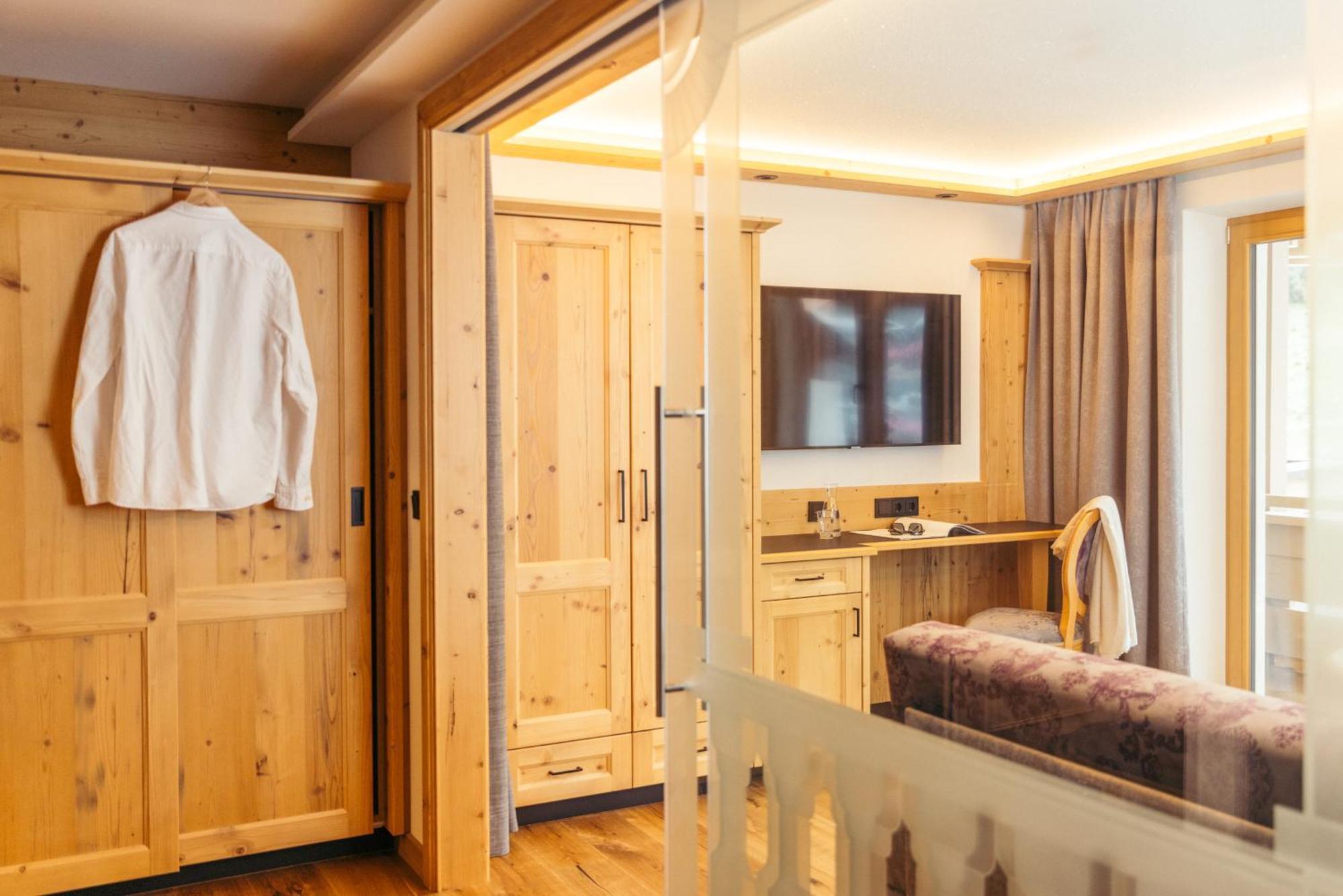 Hotel Neuhinter턱스 외부 사진