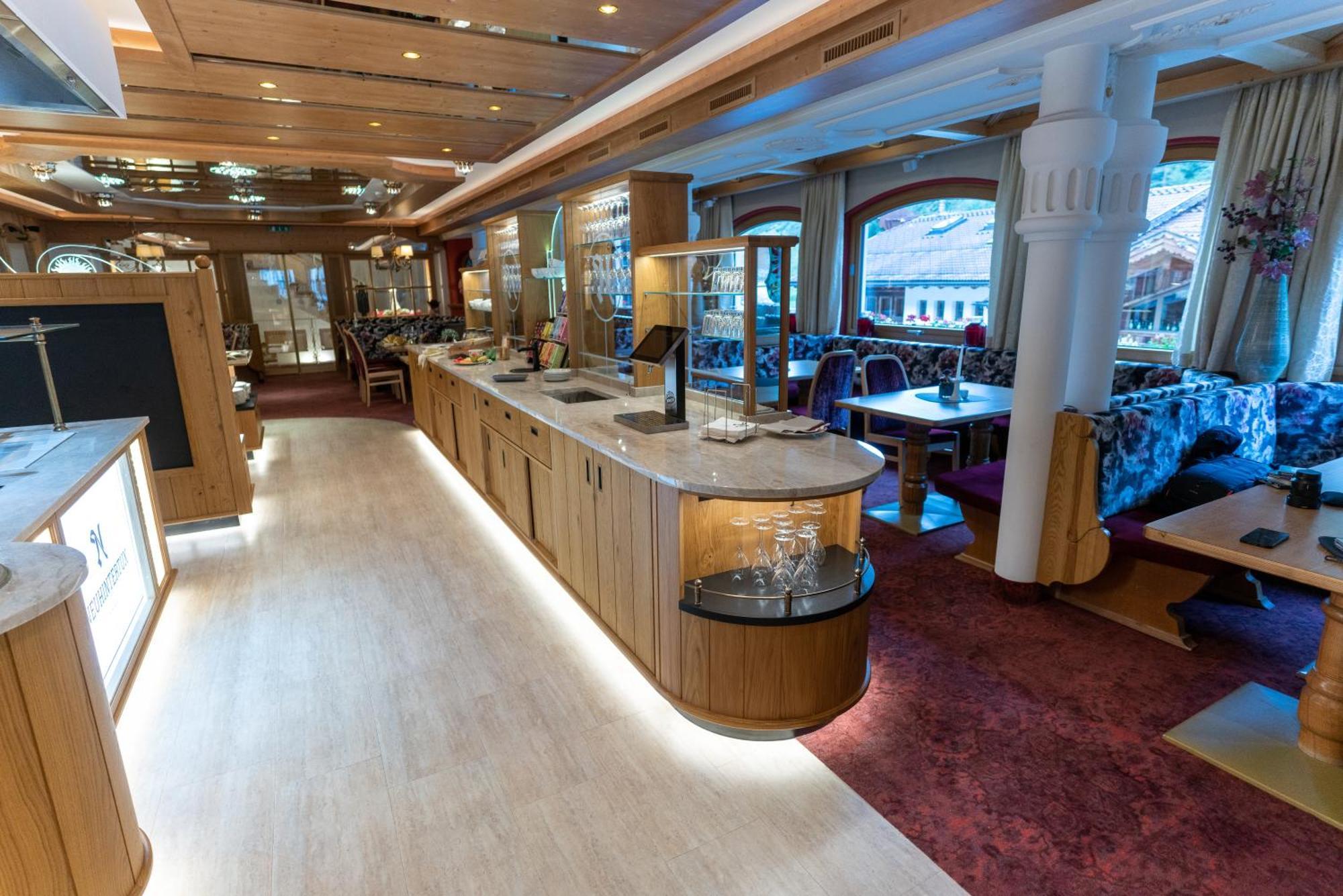 Hotel Neuhinter턱스 외부 사진
