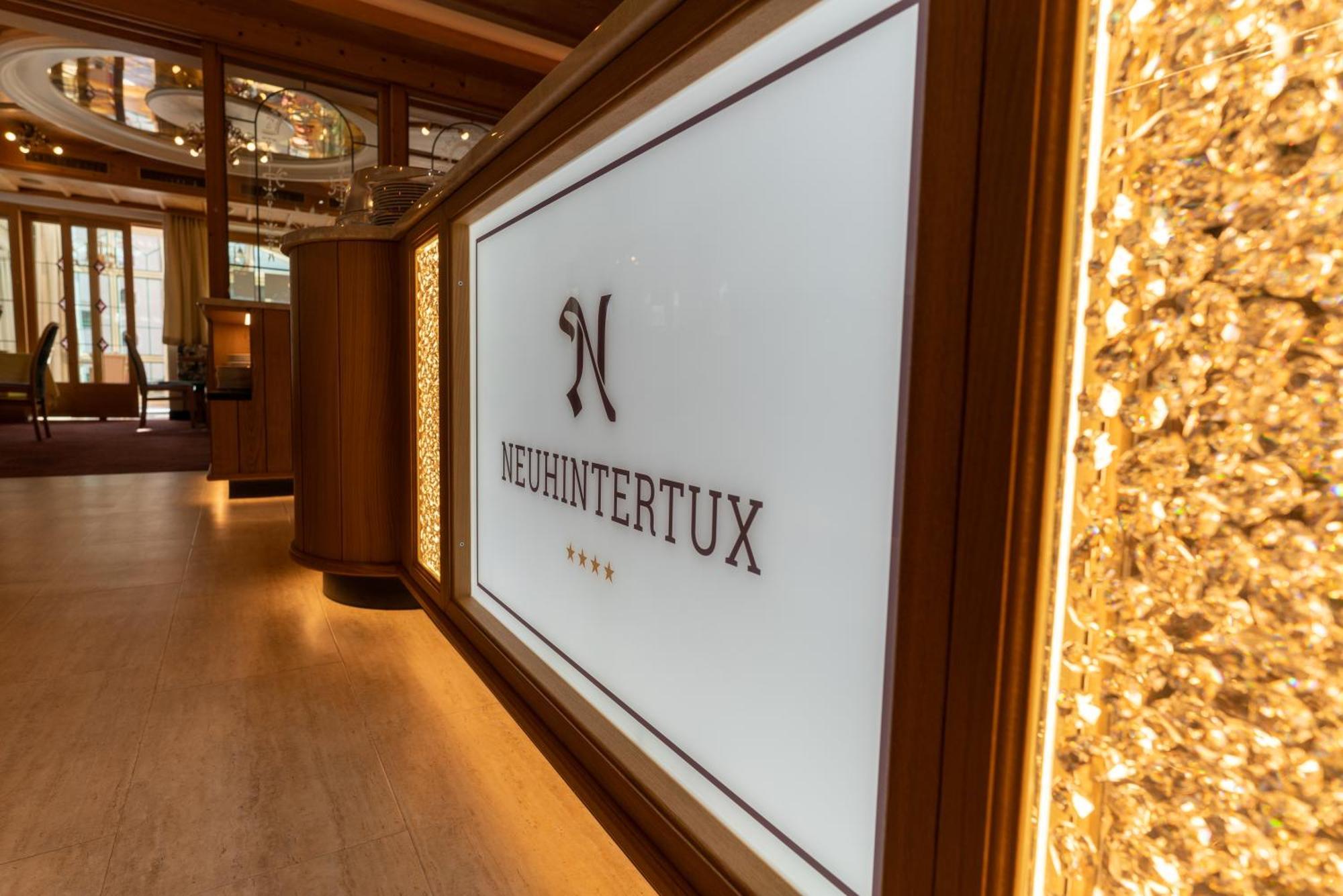 Hotel Neuhinter턱스 외부 사진
